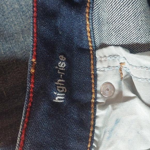 EDGELY SHORTS - Picture 4 of 6